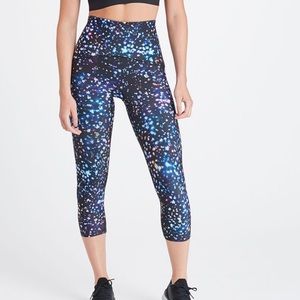 🔥Spanx Booty Boost Cosmo print cropped leggings